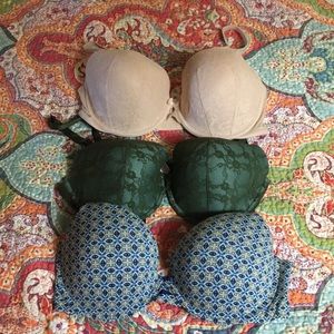 Victoria secrets bras (3) all 38DD
